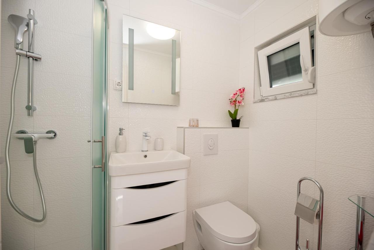 Il Dono Del Mare - Island Iz Apartment Veli Iz Exterior photo
